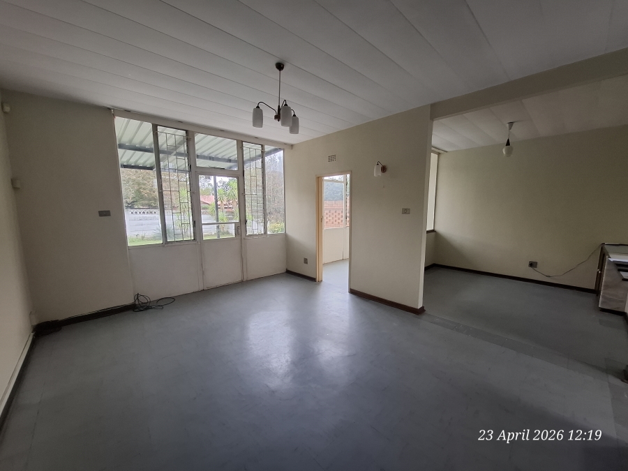To Let 2 Bedroom Property for Rent in Huttenheights KwaZulu-Natal