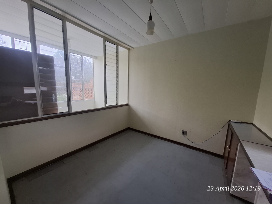 To Let 2 Bedroom Property for Rent in Huttenheights KwaZulu-Natal