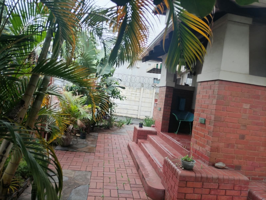 2 Bedroom Property for Sale in Glenwood KwaZulu-Natal