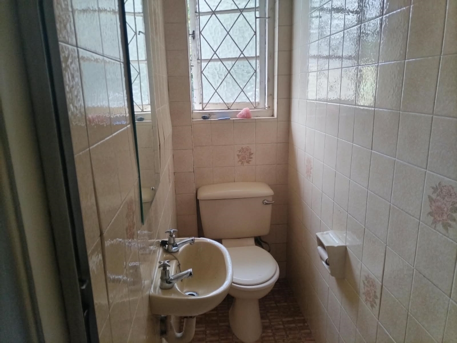 2 Bedroom Property for Sale in Glenwood KwaZulu-Natal