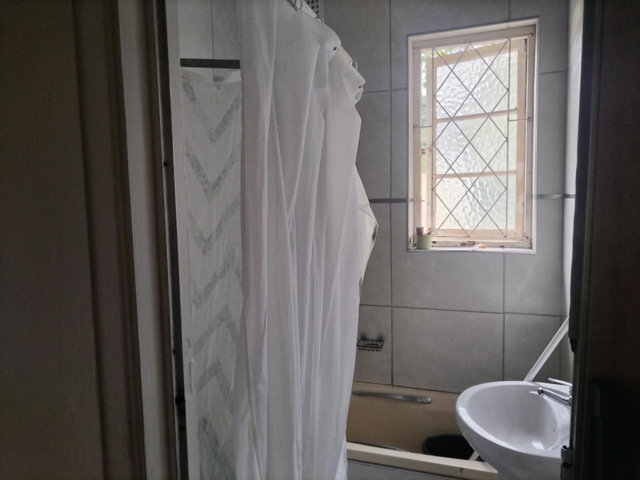 2 Bedroom Property for Sale in Glenwood KwaZulu-Natal
