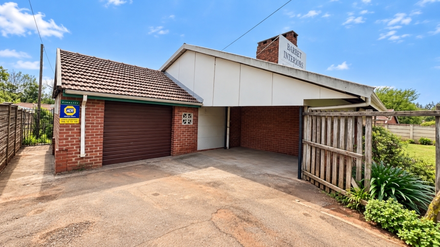 Commercial Property for Sale in Hayfields KwaZulu-Natal