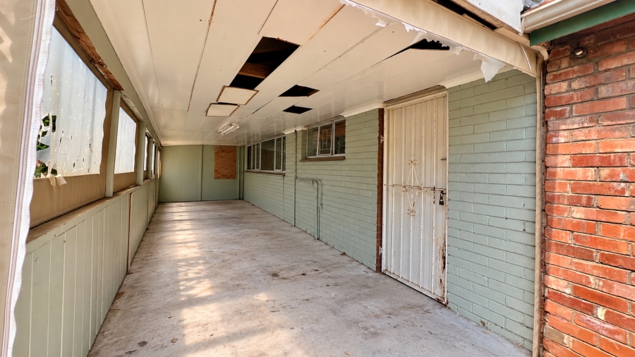 Commercial Property for Sale in Hayfields KwaZulu-Natal