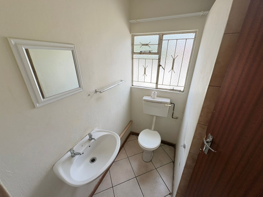 To Let 2 Bedroom Property for Rent in Paradise KwaZulu-Natal