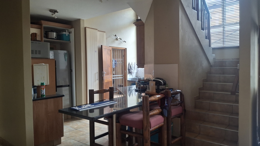 3 Bedroom Property for Sale in Amanzimtoti KwaZulu-Natal