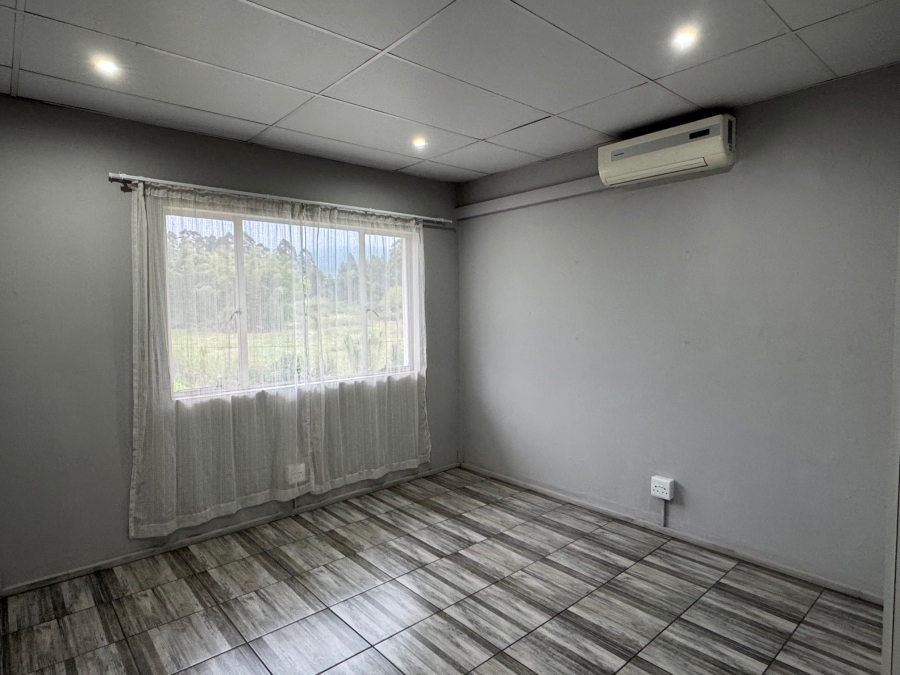 To Let 3 Bedroom Property for Rent in Chasedene KwaZulu-Natal
