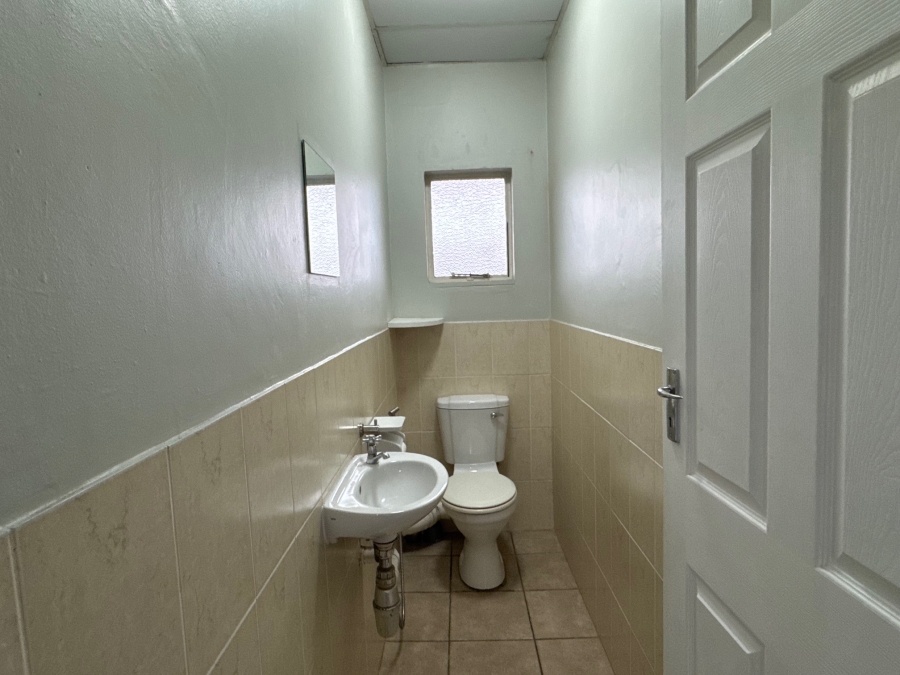 To Let 3 Bedroom Property for Rent in Chasedene KwaZulu-Natal