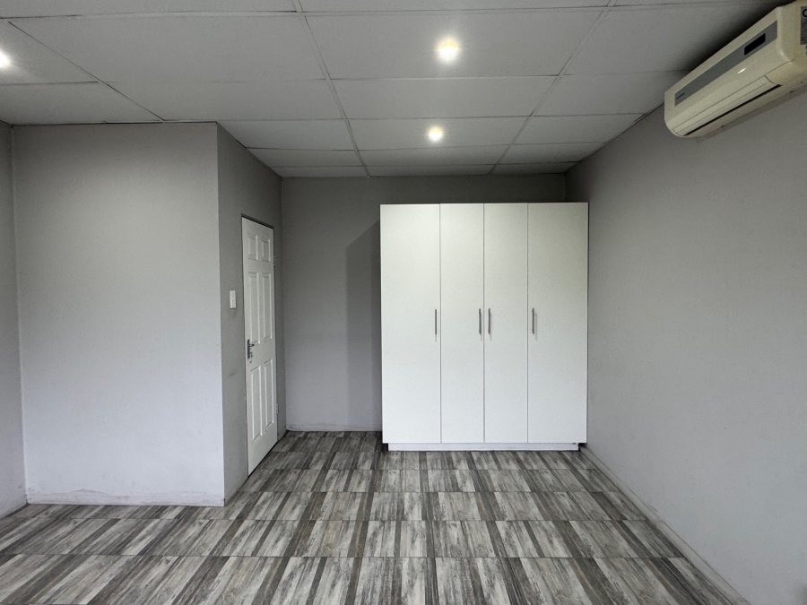 To Let 3 Bedroom Property for Rent in Chasedene KwaZulu-Natal