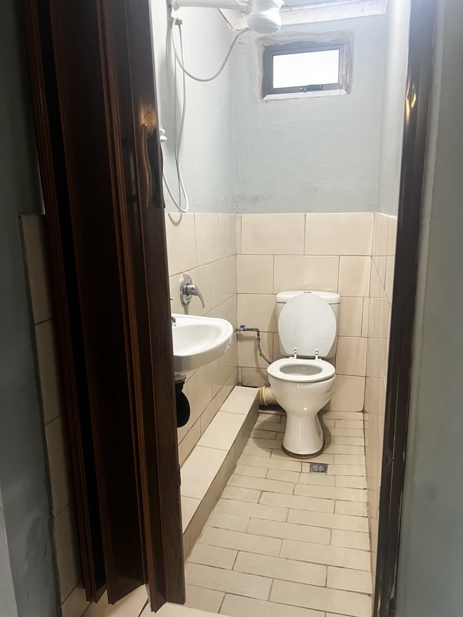 1 Bedroom Property for Sale in Montclair KwaZulu-Natal