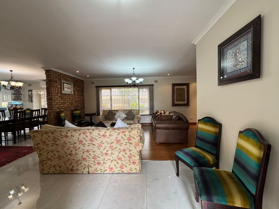 5 Bedroom Property for Sale in Greenwood Park KwaZulu-Natal