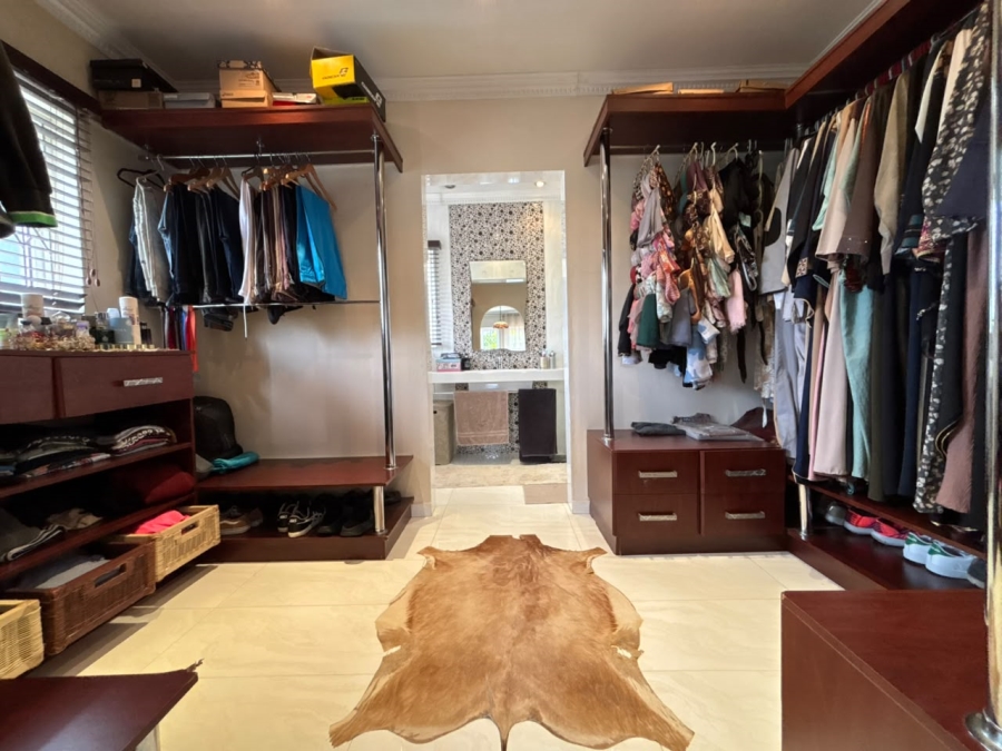 5 Bedroom Property for Sale in Greenwood Park KwaZulu-Natal