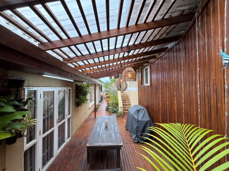 5 Bedroom Property for Sale in Greenwood Park KwaZulu-Natal