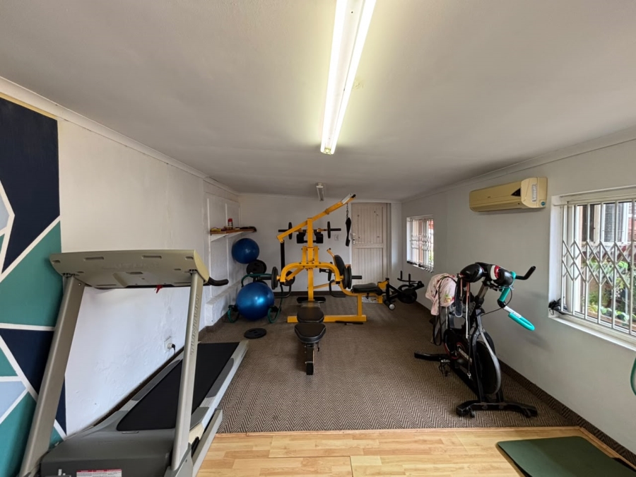 5 Bedroom Property for Sale in Greenwood Park KwaZulu-Natal