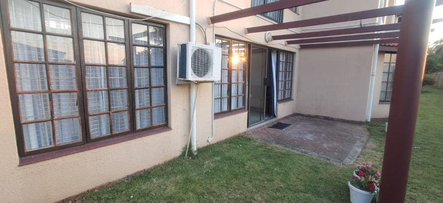 To Let 1 Bedroom Property for Rent in Meer En See KwaZulu-Natal