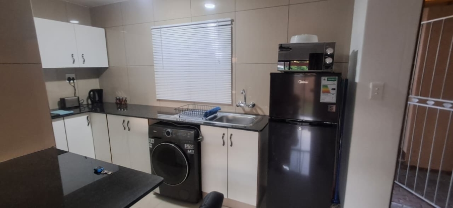 To Let 1 Bedroom Property for Rent in Meer En See KwaZulu-Natal