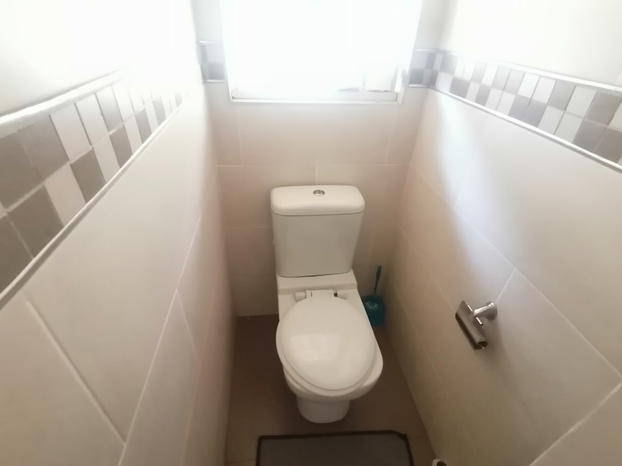 3 Bedroom Property for Sale in Westbrook KwaZulu-Natal