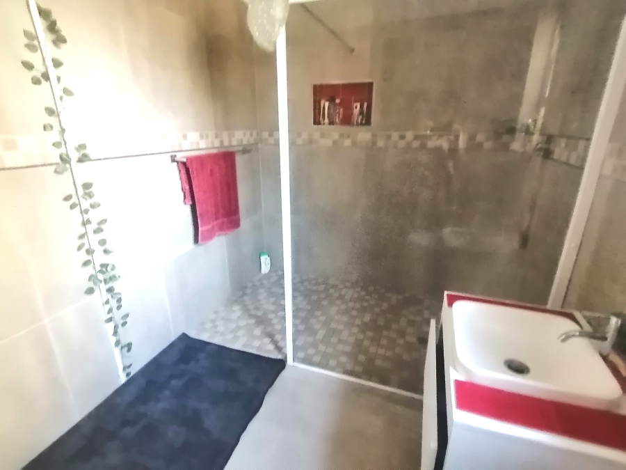 3 Bedroom Property for Sale in Westbrook KwaZulu-Natal