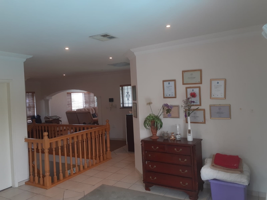 6 Bedroom Property for Sale in Herrwood Park KwaZulu-Natal