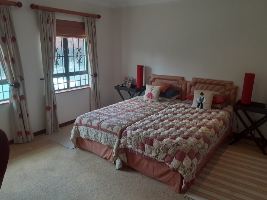 6 Bedroom Property for Sale in Herrwood Park KwaZulu-Natal