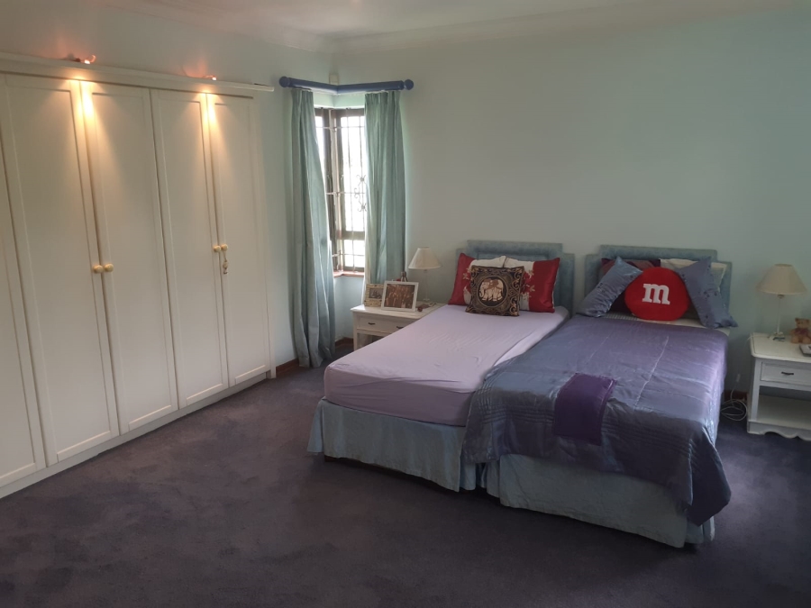 6 Bedroom Property for Sale in Herrwood Park KwaZulu-Natal