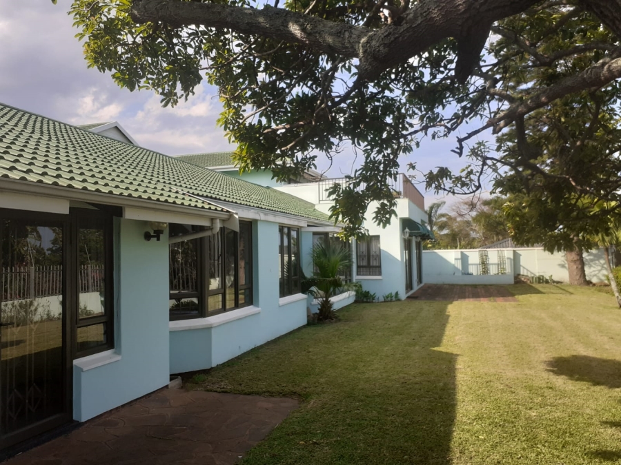6 Bedroom Property for Sale in Herrwood Park KwaZulu-Natal