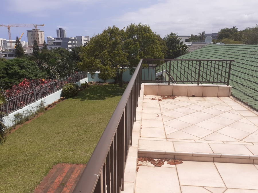 6 Bedroom Property for Sale in Herrwood Park KwaZulu-Natal