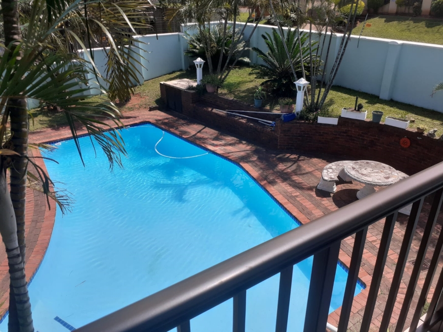 6 Bedroom Property for Sale in Herrwood Park KwaZulu-Natal