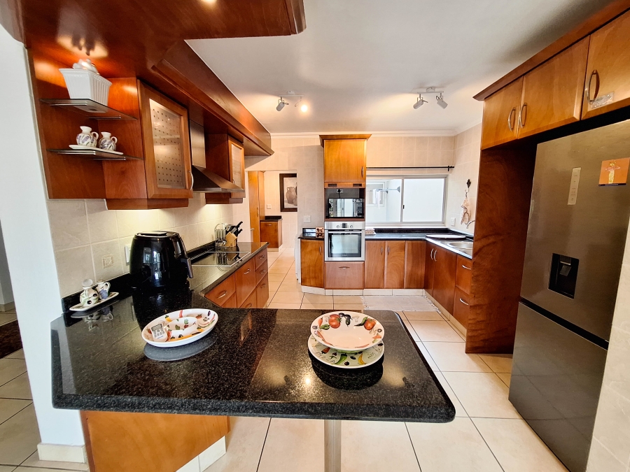 3 Bedroom Property for Sale in Umhlanga KwaZulu-Natal