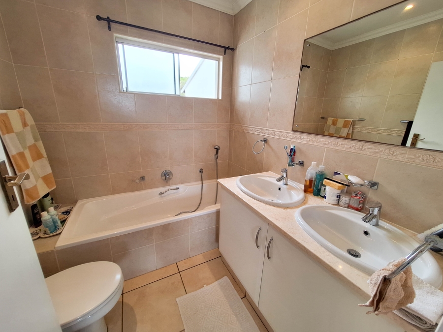 3 Bedroom Property for Sale in Umhlanga KwaZulu-Natal