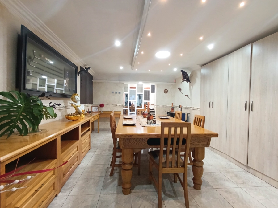 4 Bedroom Property for Sale in La Lucia KwaZulu-Natal