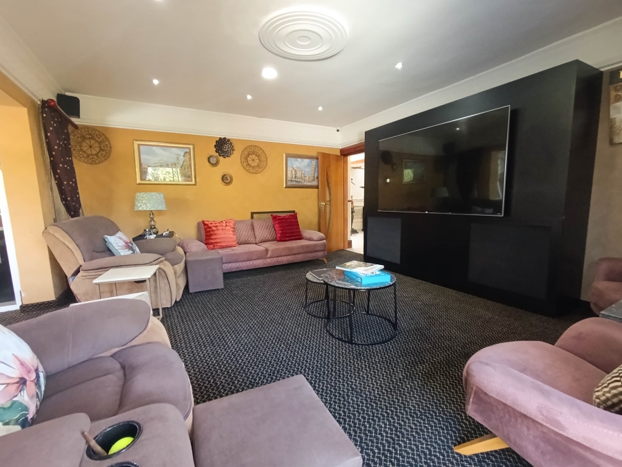 4 Bedroom Property for Sale in La Lucia KwaZulu-Natal