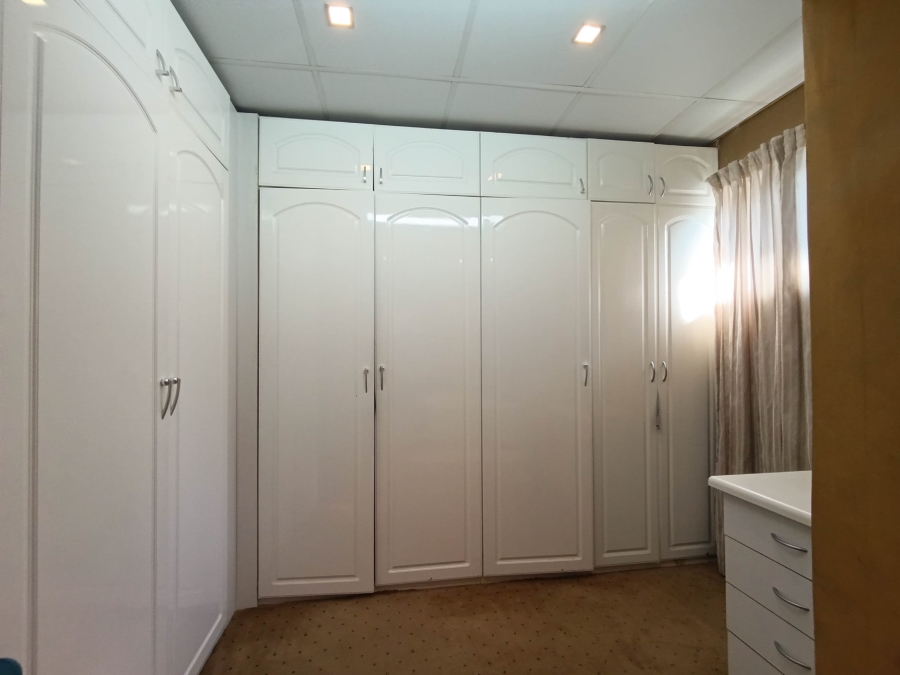 4 Bedroom Property for Sale in La Lucia KwaZulu-Natal