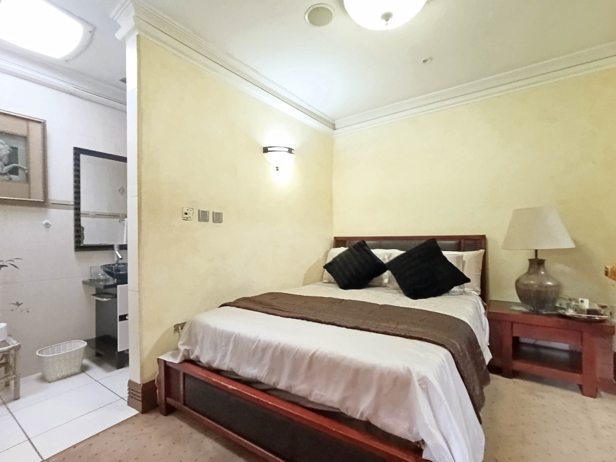 4 Bedroom Property for Sale in La Lucia KwaZulu-Natal
