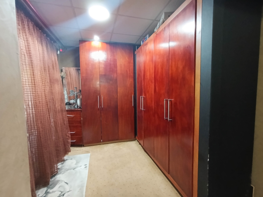 4 Bedroom Property for Sale in La Lucia KwaZulu-Natal