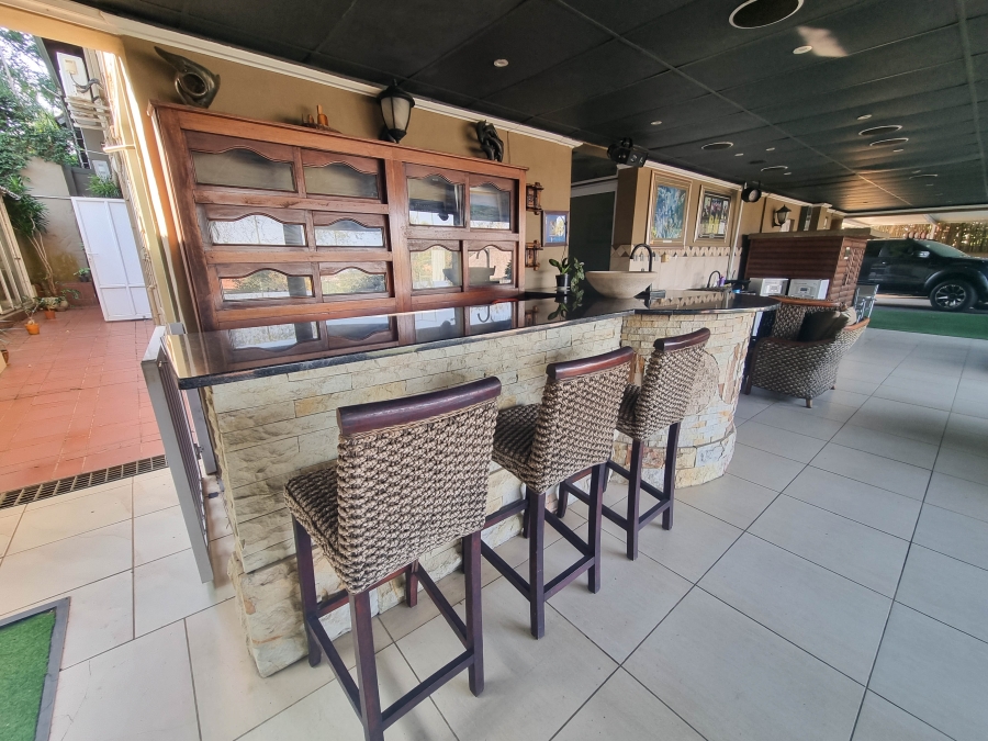 4 Bedroom Property for Sale in La Lucia KwaZulu-Natal