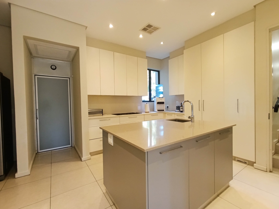 5 Bedroom Property for Sale in Hawaan Forest Estate KwaZulu-Natal