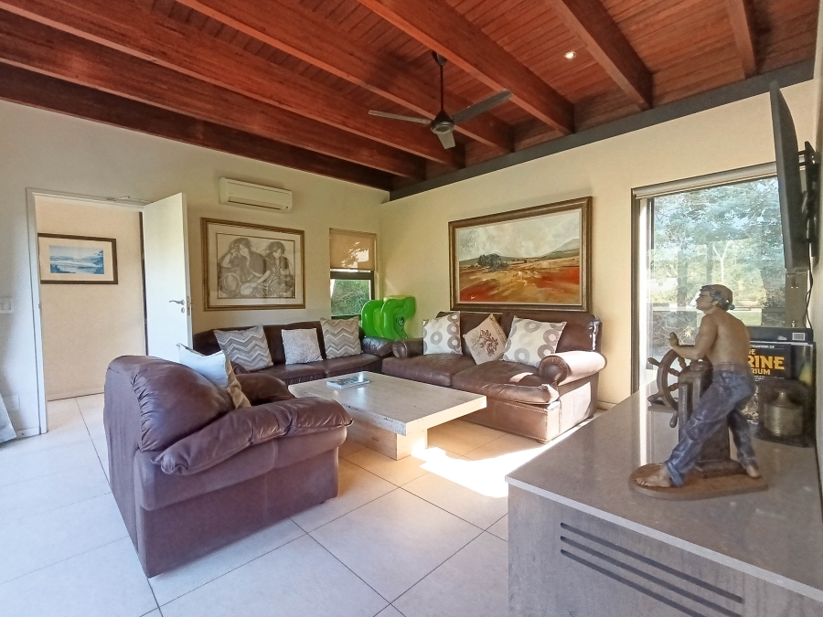 5 Bedroom Property for Sale in Hawaan Forest Estate KwaZulu-Natal