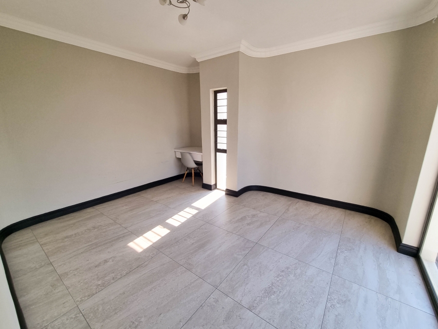 6 Bedroom Property for Sale in La Lucia KwaZulu-Natal