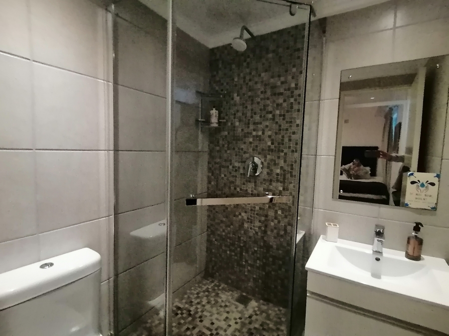 2 Bedroom Property for Sale in Umhlanga KwaZulu-Natal
