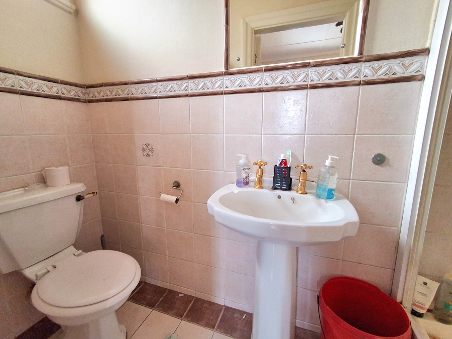 4 Bedroom Property for Sale in Glenwood KwaZulu-Natal
