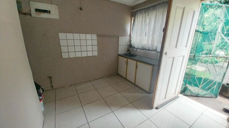 2 Bedroom Property for Sale in Stonebridge KwaZulu-Natal