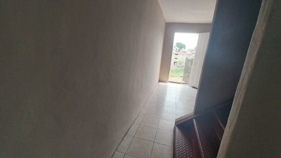 2 Bedroom Property for Sale in Stonebridge KwaZulu-Natal