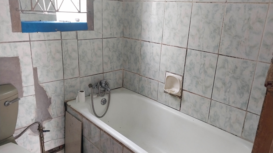 2 Bedroom Property for Sale in Stonebridge KwaZulu-Natal
