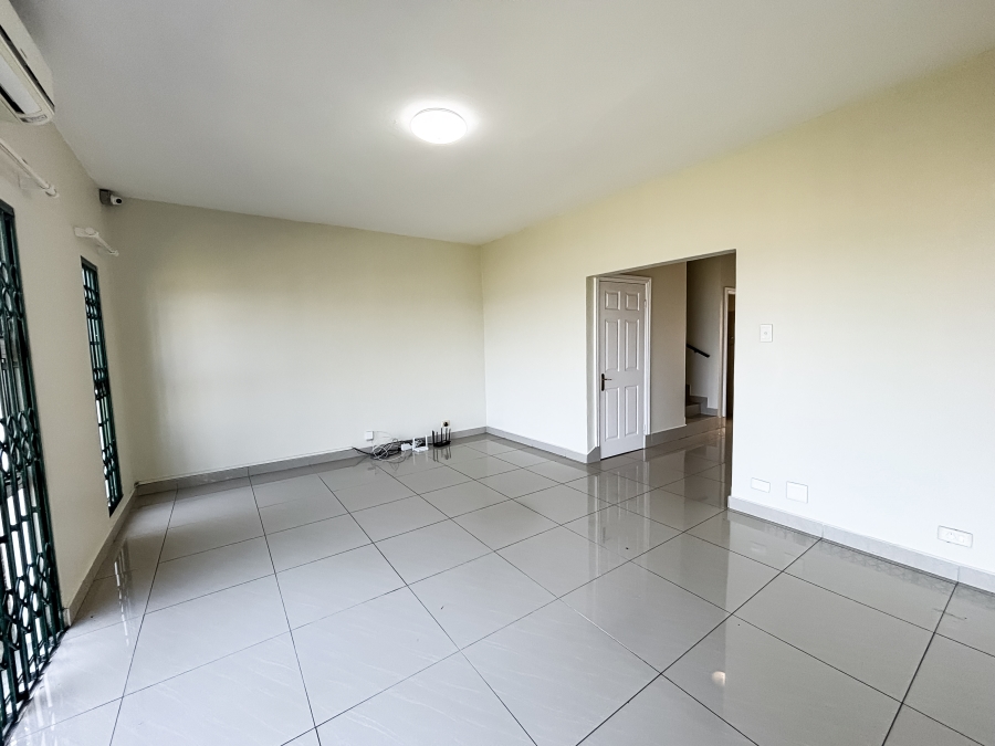 To Let 3 Bedroom Property for Rent in Westbrook KwaZulu-Natal