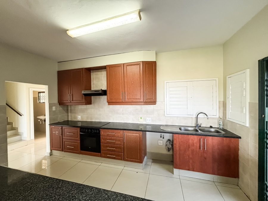 To Let 3 Bedroom Property for Rent in Westbrook KwaZulu-Natal