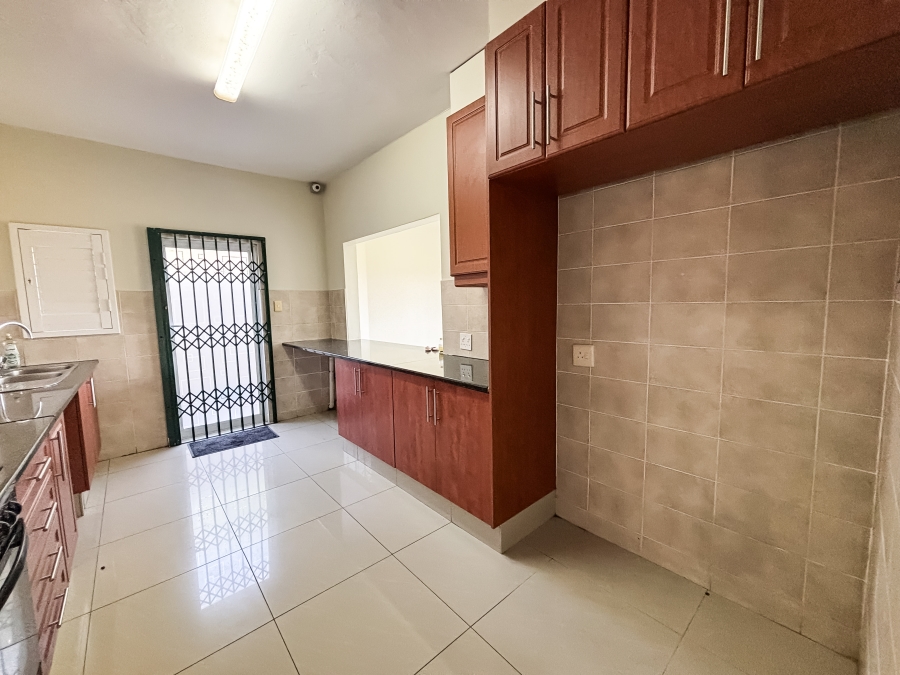To Let 3 Bedroom Property for Rent in Westbrook KwaZulu-Natal