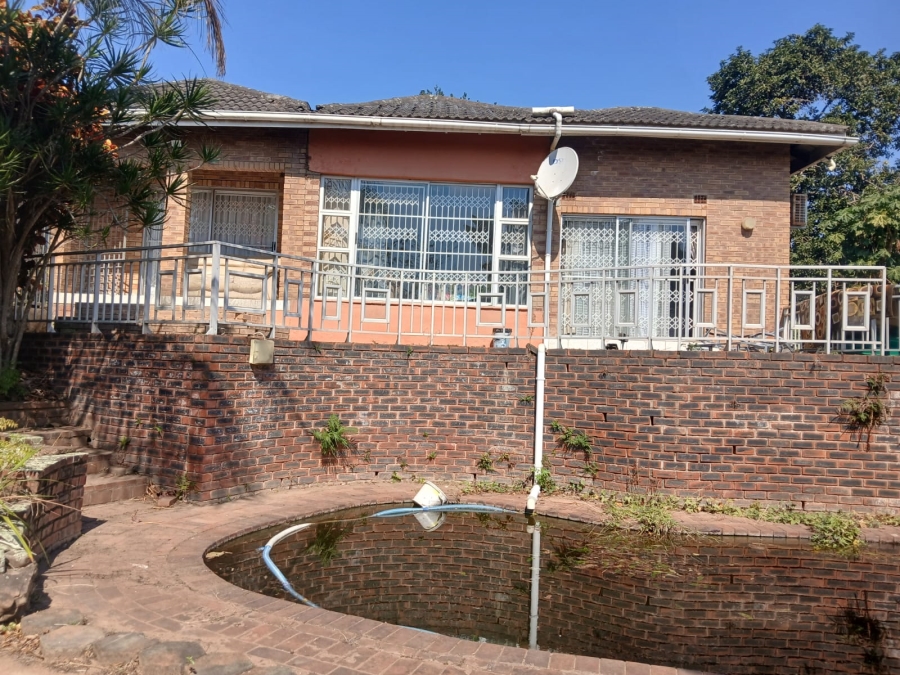 5 Bedroom Property for Sale in Wyebank KwaZulu-Natal
