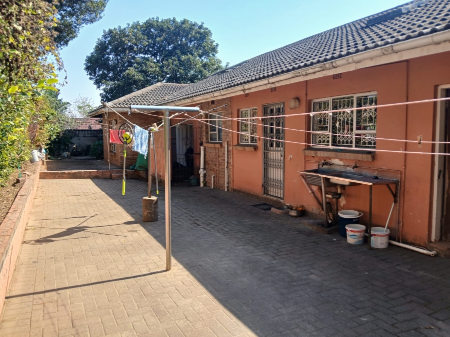 5 Bedroom Property for Sale in Wyebank KwaZulu-Natal