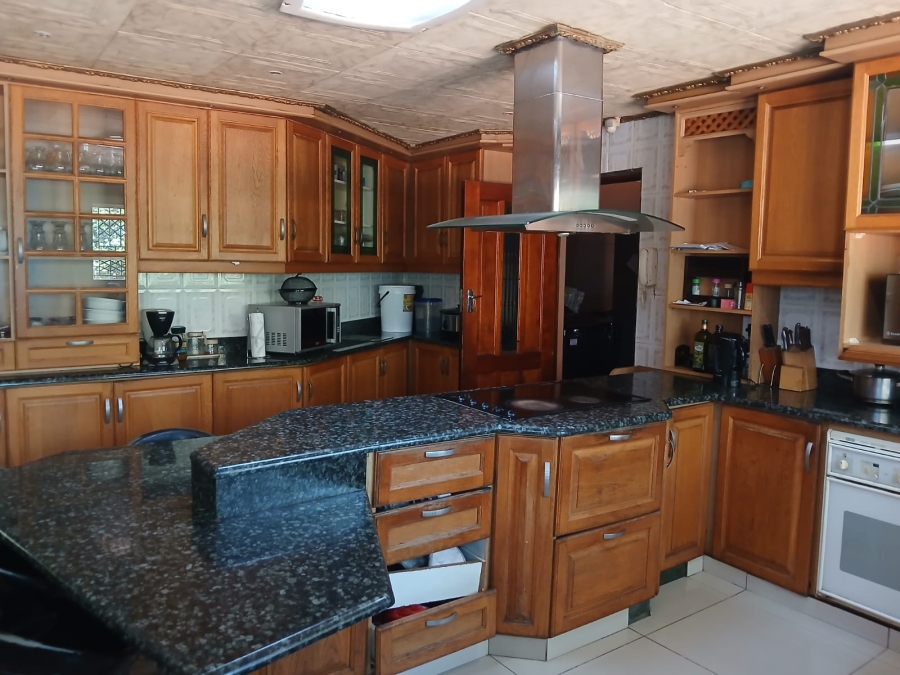 5 Bedroom Property for Sale in Wyebank KwaZulu-Natal