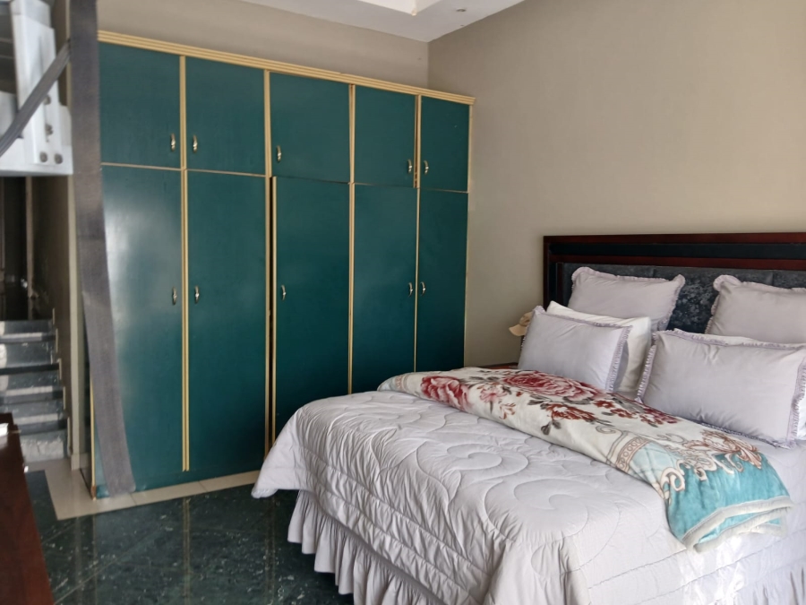 5 Bedroom Property for Sale in Wyebank KwaZulu-Natal
